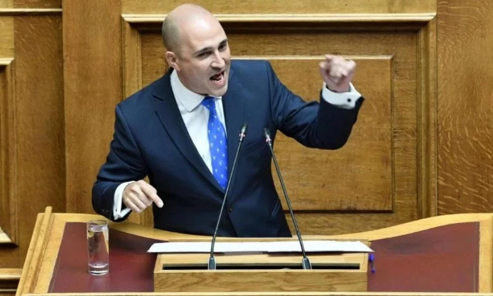 Μπογδάνος σε δημοσιογράφο: Τη συμφωνία ψήφισαν 158 από την ΝΔ - Έχω θέση στην πλειοψηφία